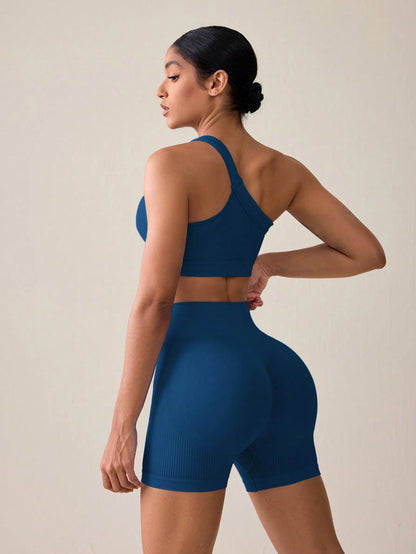 SHEIN Sport Studio Conjunto Feminino de Top Casual Sem Mangas com Ombro Oblíquo e Shorts em Cor Sólida, Conjunto de Mulheres para Exercícios
