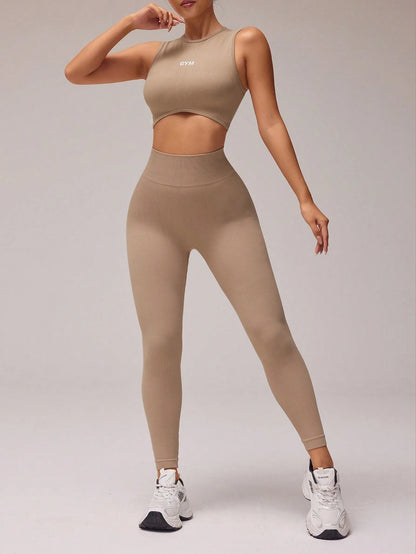 Conjunto de Top Cropped e Legging