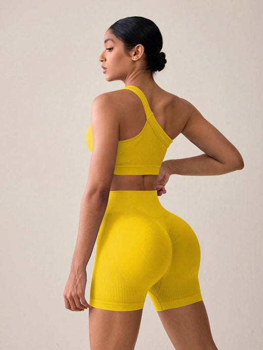 SHEIN Sport Studio Conjunto Feminino de Top Casual Sem Mangas com Ombro Oblíquo e Shorts em Cor Sólida, Conjunto de Mulheres para Exercícios