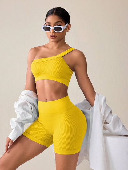 SHEIN Sport Studio Conjunto Feminino de Top Casual Sem Mangas com Ombro Oblíquo e Shorts em Cor Sólida, Conjunto de Mulheres para Exercícios