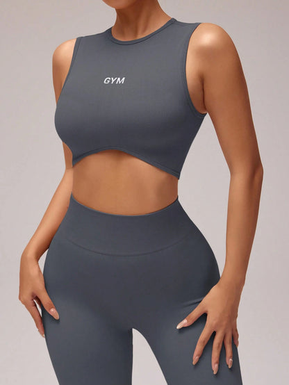 Conjunto de Top Cropped e Legging