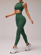 Conjunto de Top Cropped e Legging