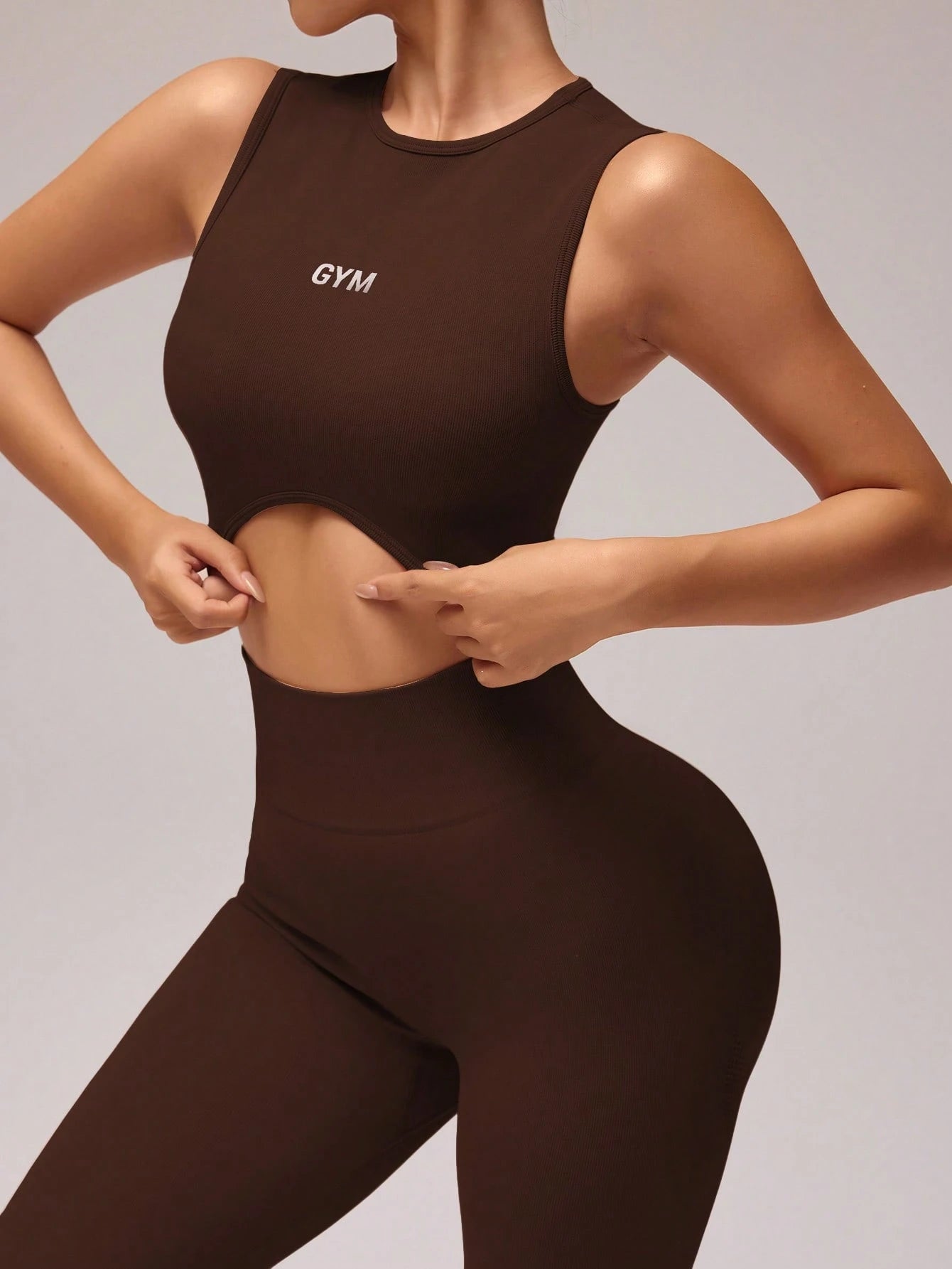 Conjunto de Top Cropped e Legging