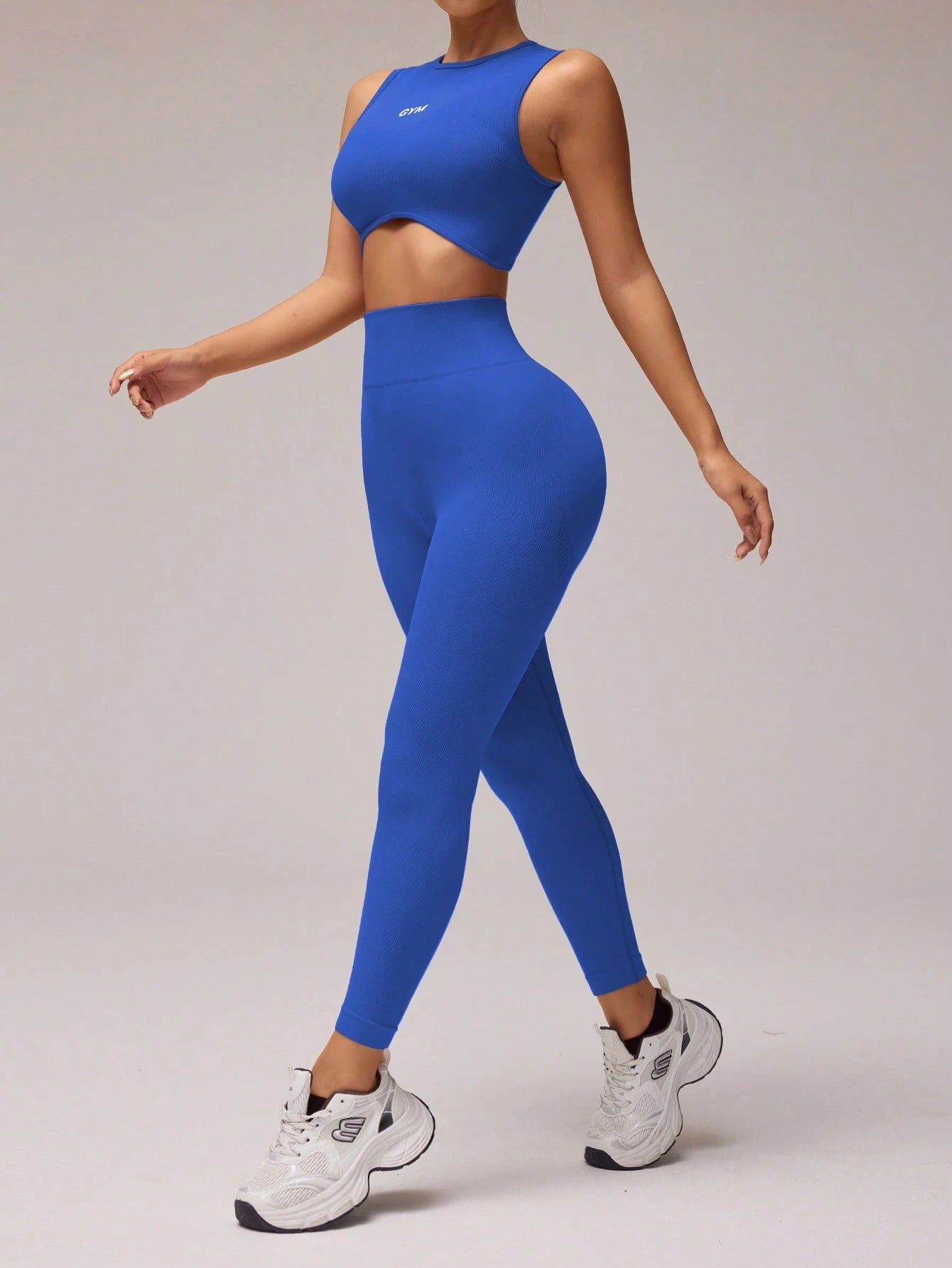 Conjunto de Top Cropped e Legging