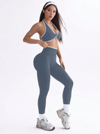 Conjunto de Ioga Feminino com Top Halter Sem Costas e Legging, Recorte em Contraste de Cor