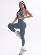  Conjunto de Ioga Feminino com Top Halter Sem Costas e Legging, Recorte em Contraste de Cor