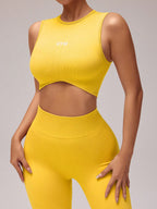 Conjunto de Top Cropped e Legging