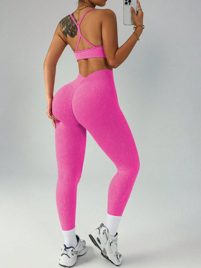  Conjunto Esportivo de Top Halter Decotado nas Costas
