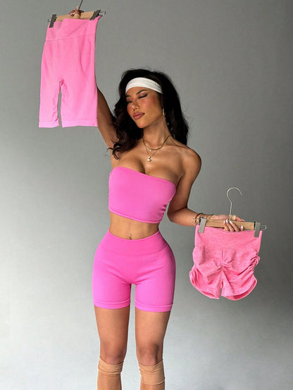  Conjunto de Top Cropped e Shorts