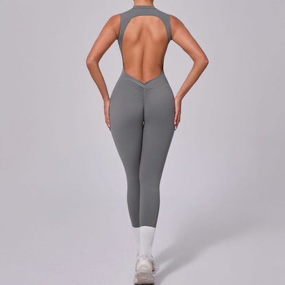 Macacão costa nua- empina bumbum